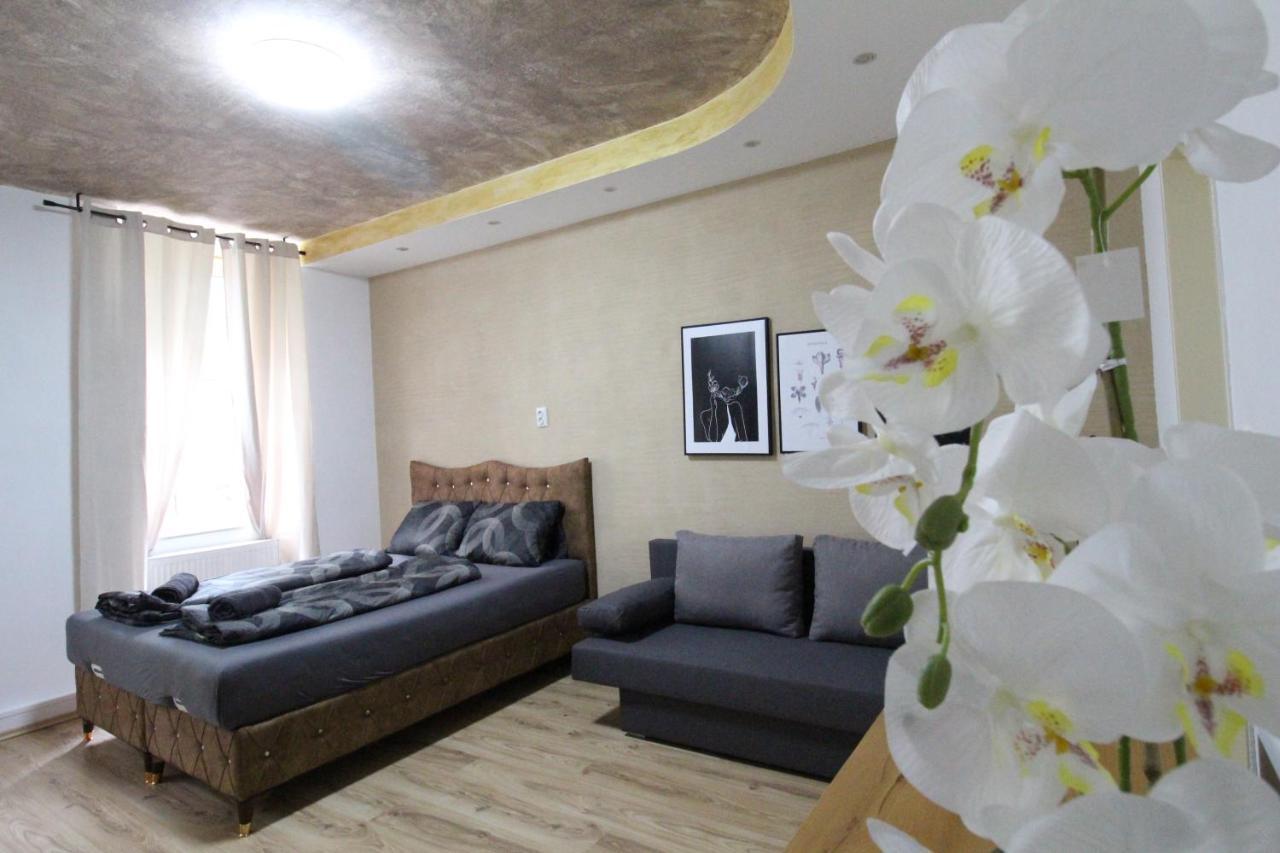 Private Quad Bedroom With Bathroom Rf3 เวียนนา ภายนอก รูปภาพ