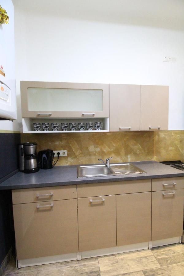 Private Quad Bedroom With Bathroom Rf3 เวียนนา ภายนอก รูปภาพ